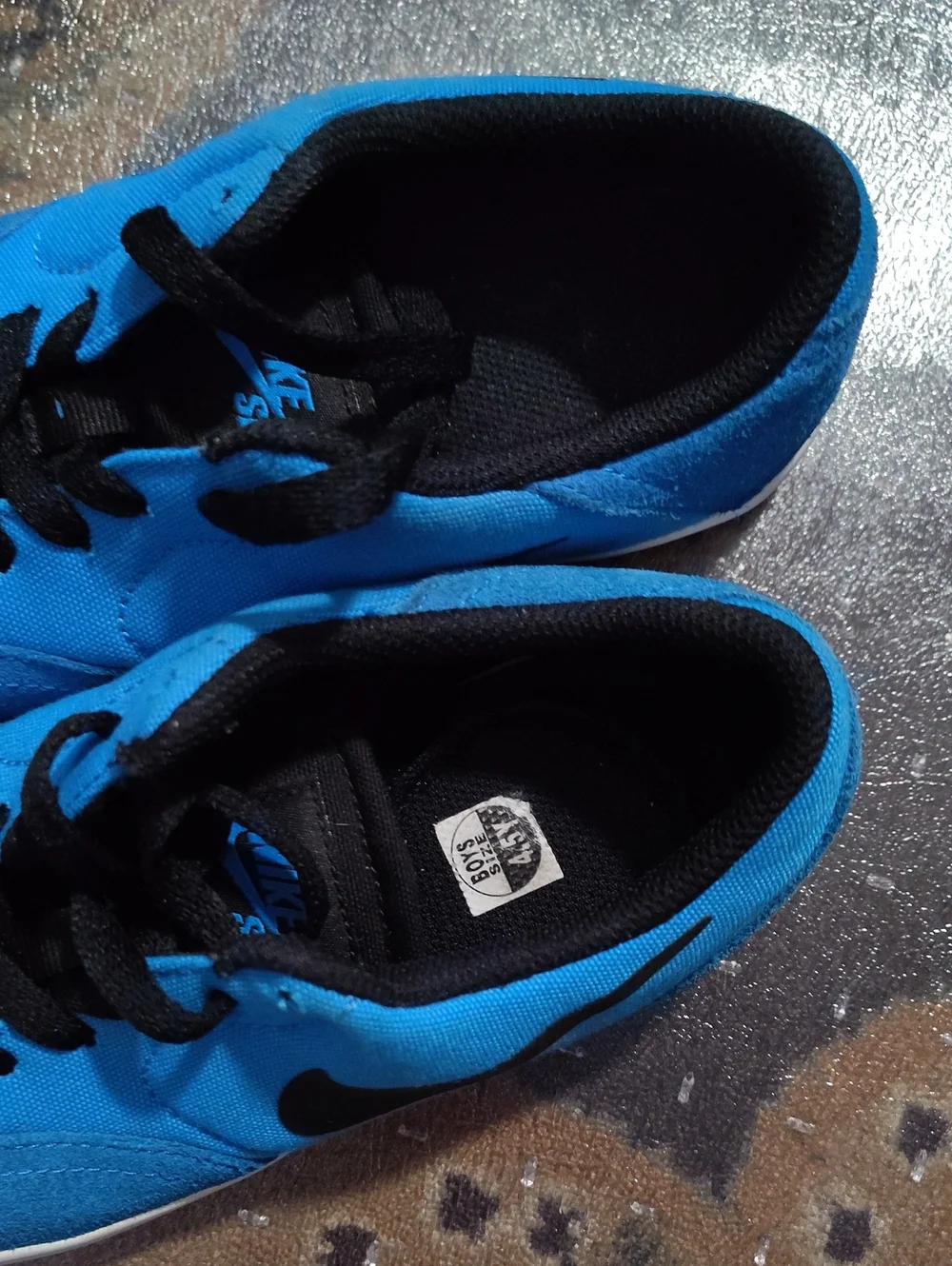 Nike Sb  Bright Blue Low-Top Sneakers with Black Swoosh4.5 $60